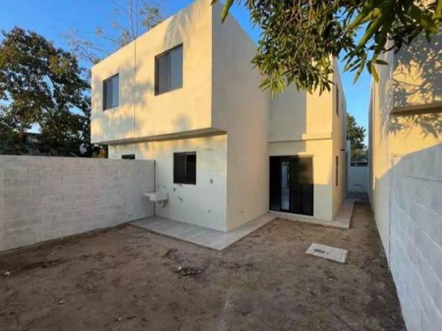 CASA EN VENTA COL. AZTECA