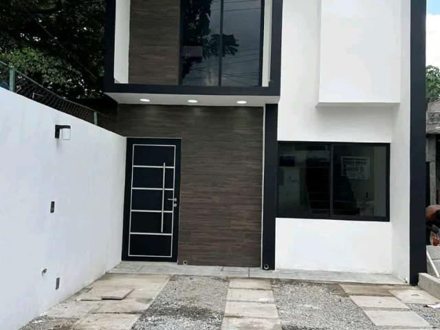 CASA EN VENTA, COL AZTECA, ZONA SUR OTE, TUXTLA GUTIERREZ, CHIAPAS