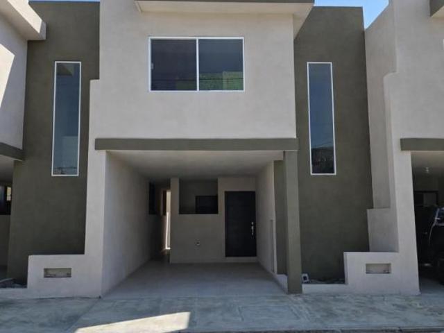 CASA EN VENTA – COL. BARADILLAS, TAMPICO