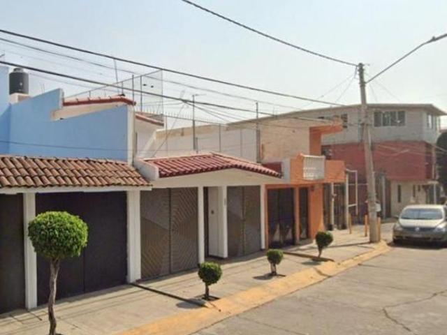 Casa en venta col Bosques de Aragón Nezahualcóyotl Edomex