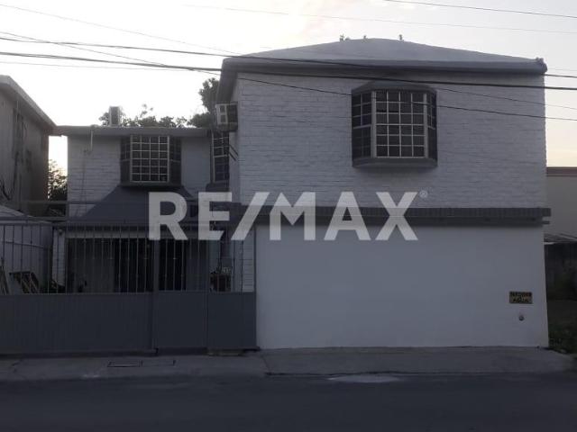 CASA EN VENTA COL. CASA BELLA