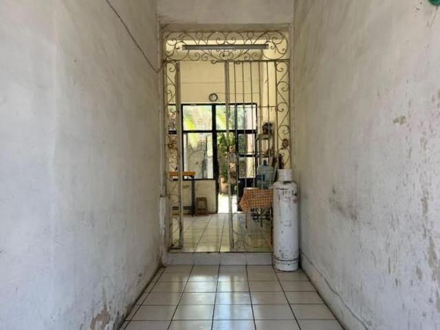 CASA EN VENTA. COL. CENTRO BARRANQUITAS, ZONA HOSPITAL CIVIL VIEJO, GDL