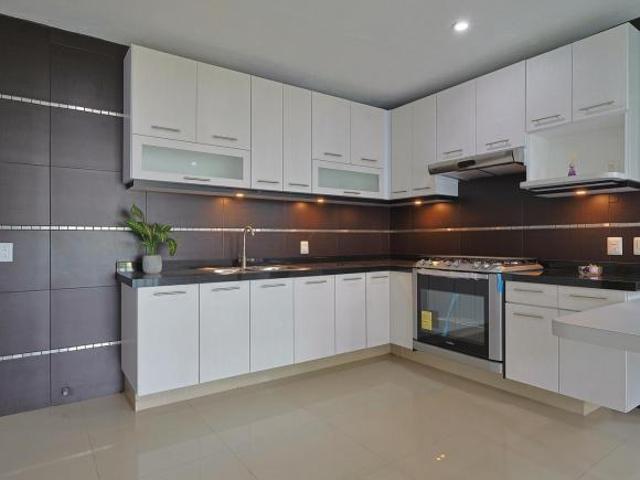 Casa en venta, Col. Colinas del Rey, Zapopan, Jalisco