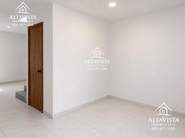 CASA EN VENTA – COL. EMILIO PORTES GIL, TAMPICO