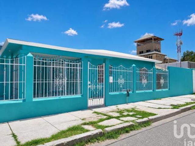 Casa en venta, col Ex Hipódromo, 3 habitaciones en planta baja