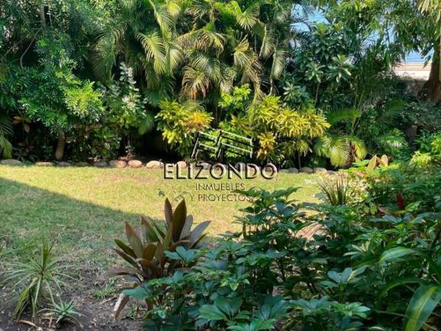 CASA EN VENTA, COL. GUADALUPE, $14&apos 000,000