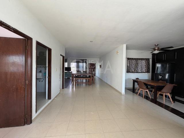 CASA EN VENTA COL. JARDINES