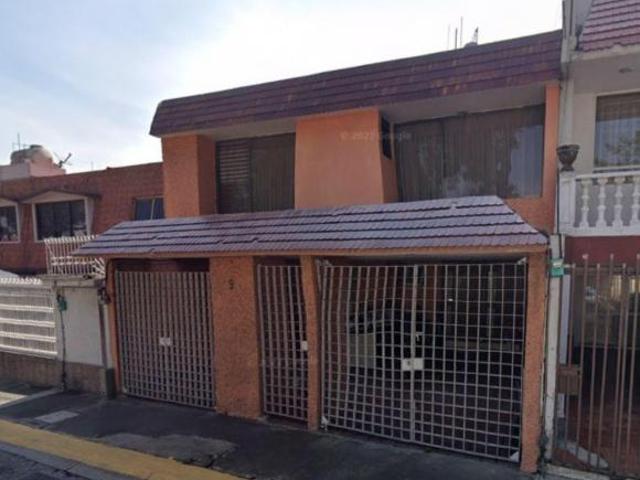 Casa en Venta en Jardines del Alba Cuautitlan Izcalli Edomex