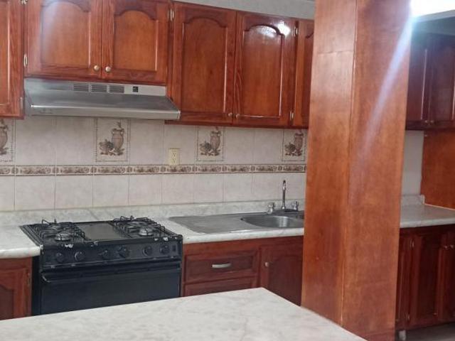CASA EN VENTA COL. LA MOREÑA, LEÓN, GUANAJUATO