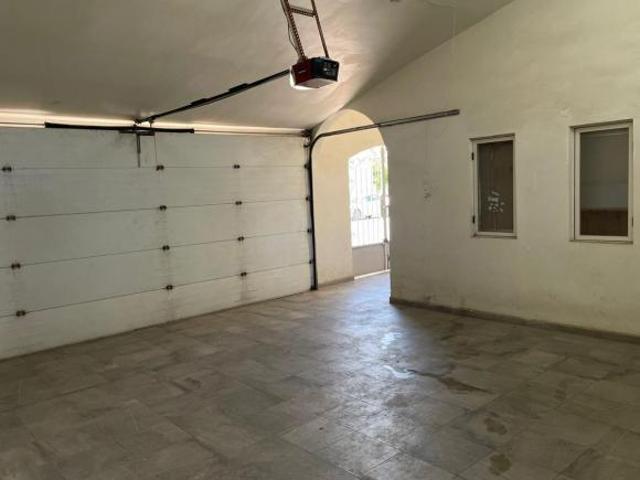 Casa en venta — Col. Las Rosas, Gomez Palacio 370m² terreno