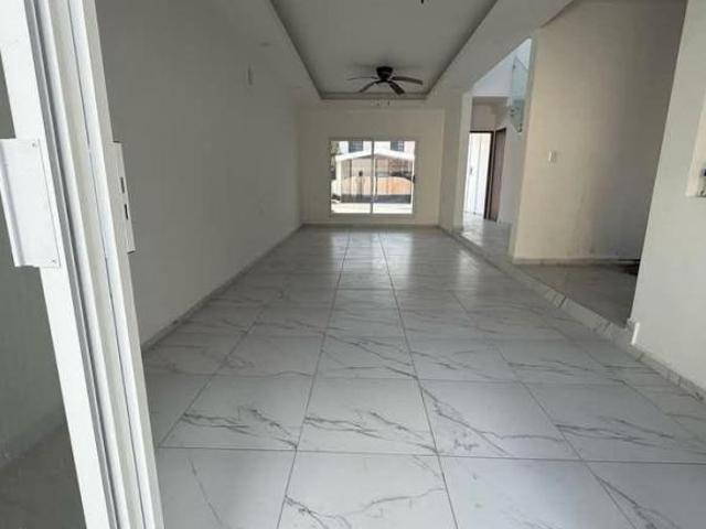 Casa en Venta Col. Loma del Gallo