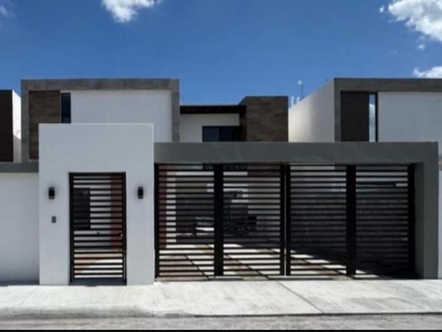 Casa en venta Col. Lomas Real de Jarachina Sur