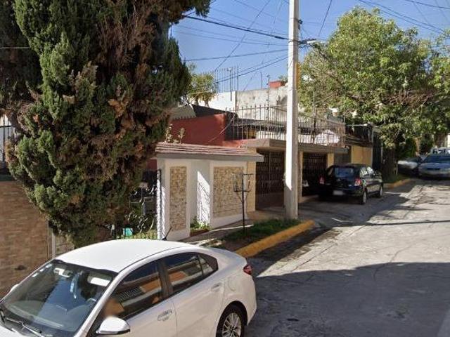 CASA EN VENTA, COL. LOS PIRULES, TLALNEPANTLA DE BAZ, ESTADO DE MÉXICO