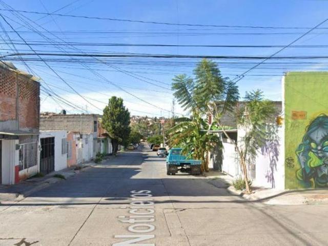 CASA EN VENTA, COL. PERIODISTAS, AGUASCALIENTES, AGS. ¡REMATE BANCARIO!