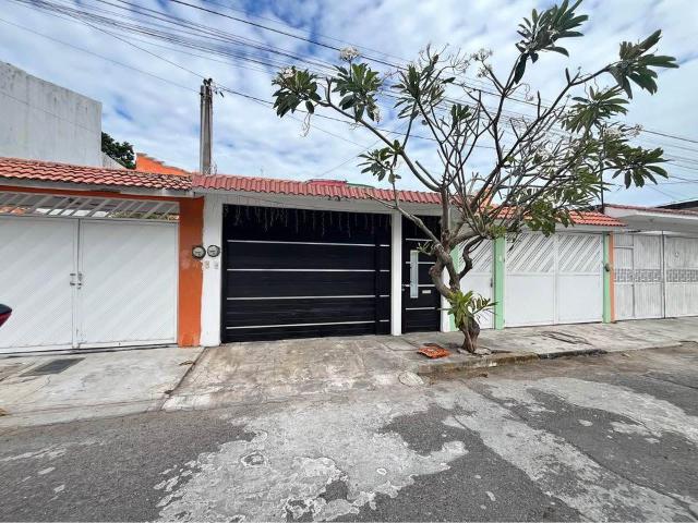 Casa en Venta Col, Playa Linda, Vercruz