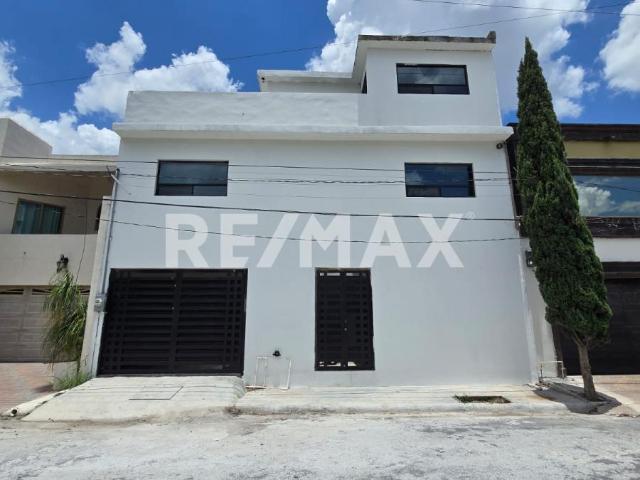 CASA EN VENTA COL. RINCON DEL VALLE