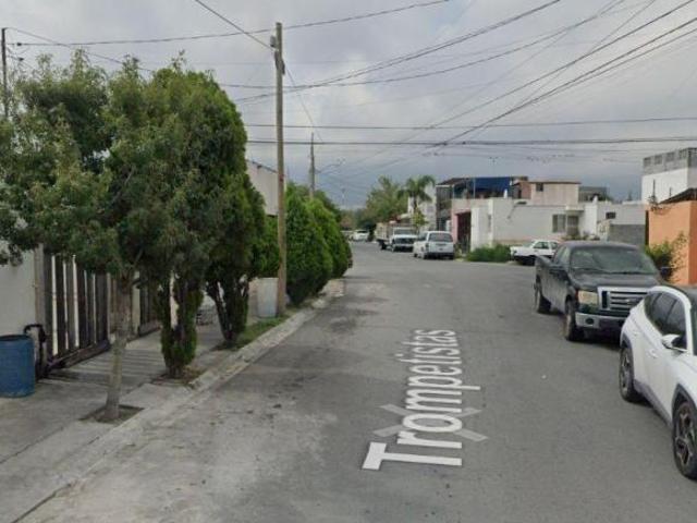 CASA EN VENTA, COL SAN BERNABE, NL ¡REMATE BANCARIO!