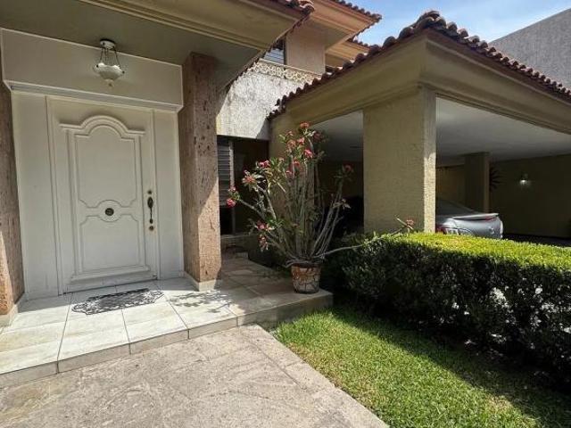 CASA EN VENTA COLOMOS PATRIA