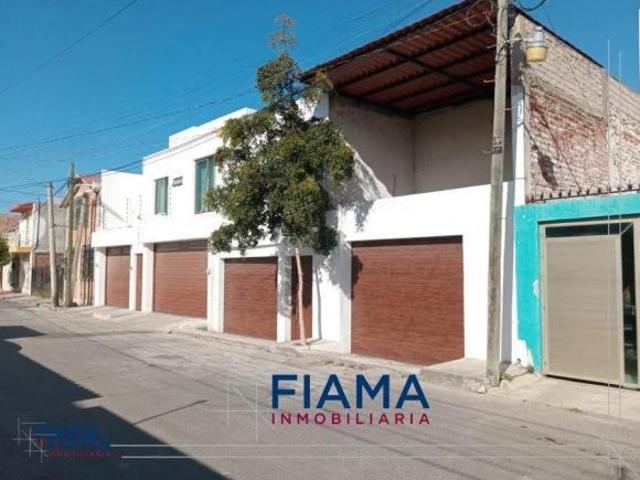 CASA EN VENTA COLONIA 15 DE MAYO, TEPIC, NAY