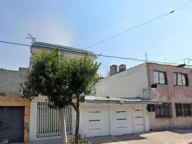 CASA EN VENTA COLONIA 20 DE NOVIEMBRE POR REMATE, EXCELENTE OPORTUNIDAD!