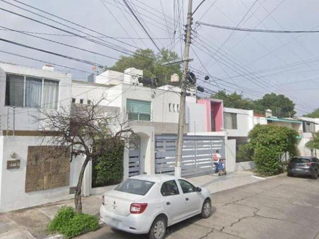 CASA EN VENTA COLONIA CHAPALITA POR REMATE, EXCELENTE OPORTUNIDAD!