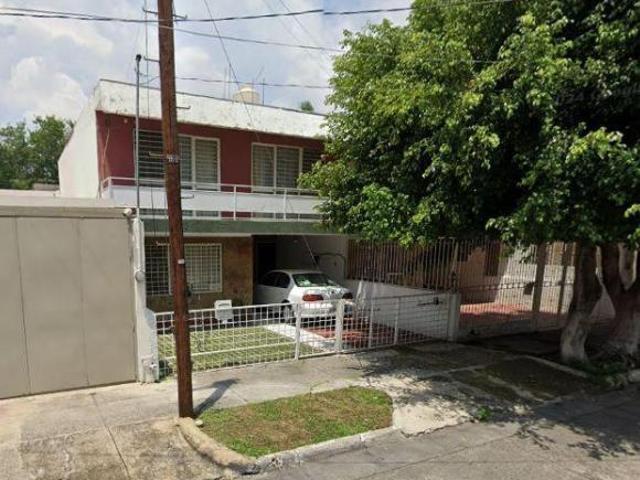 CASA EN VENTA COLONIA CHAPALITA POR REMATE, EXCELENTE OPORTUNIDAD!