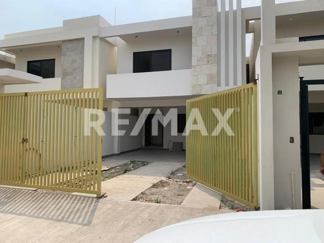 Casa en Venta, Colonia Ampliación Unidad Nacional, Ciudad Madero