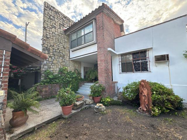 CASA EN VENTA COLONIA ALTAMIRA