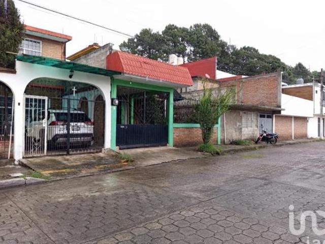 Casa en venta. Colonia. Electricista. Huauchinango Puebla