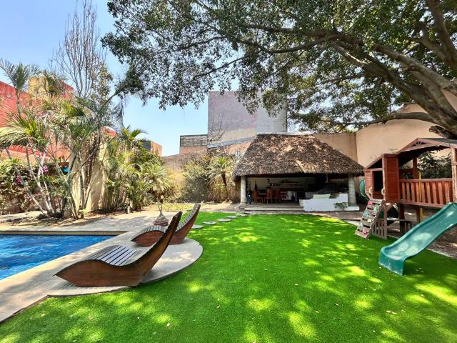 Casa en Venta, Colonia Miraval, Cuernavaca