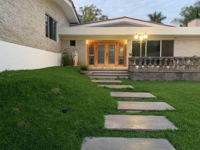 CASA EN VENTA COLINAS DE SAN JAVIER