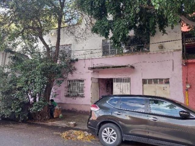 CASA EN VENTA COMO TERRENO TLATILCO, AZCAPOTZALCO