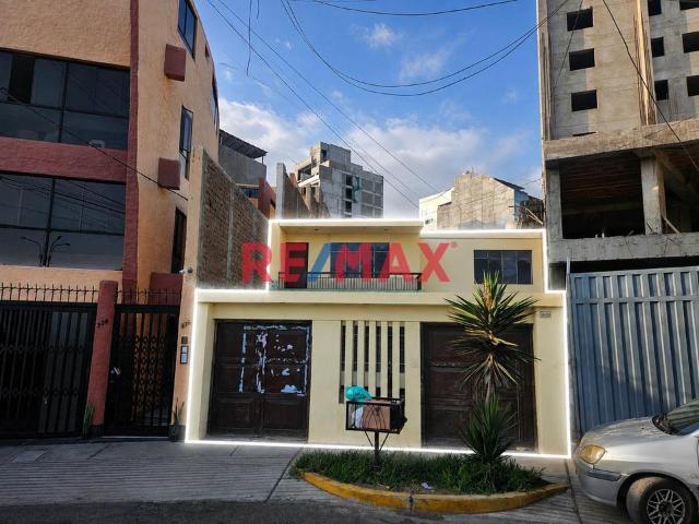 Casa En Venta Como Terreno En Urb. San Fernando – 405 M² En Zona Residencial