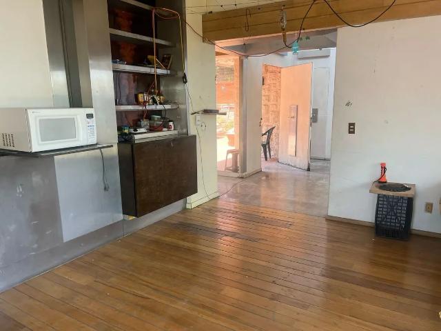 CASA EN VENTA COMO TERRENO EN BOSQUES DE LAS LOMAS