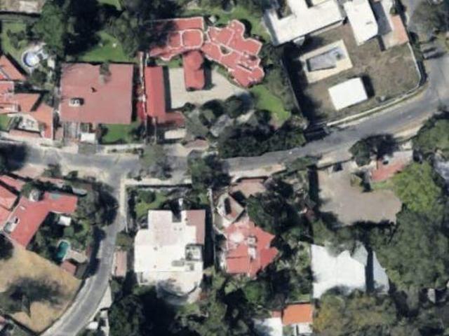 Casa en Venta como terreno en Lomas del Valle