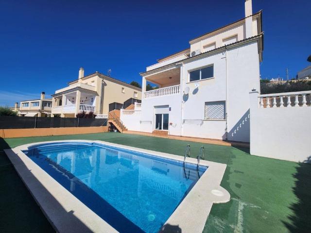 Casa de 281 m2 en venta Comarruga, Cataluña