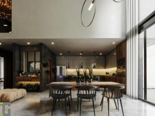 CASA EN VENTA CON 4 HABITACIONES, ALBERCA DENTRO DEL CLUB DE GOLF LA LOMA