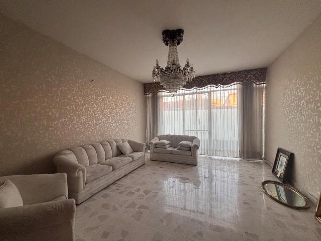 Casa en Venta con 4 Rec?maras y Alberca en San ?ngel, Quer?taro