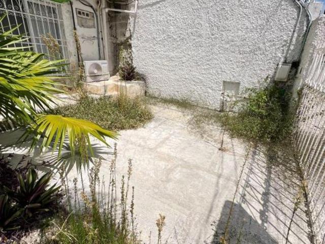 CASA EN VENTA CON 7 ESTUDIOS FUNCIONANDO