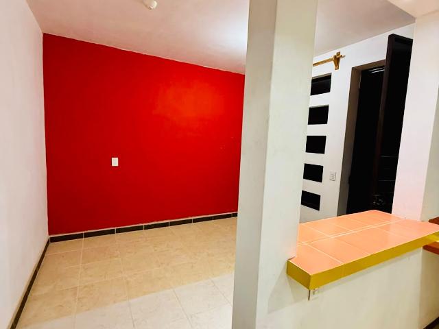 CASA EN VENTA CON 2 DEPARTAMENTOS INDEPENDIENTES EN FRACCIONAMIENTO EL ROSARIO SAN SEBASTIAN TUTLA, OAXACA