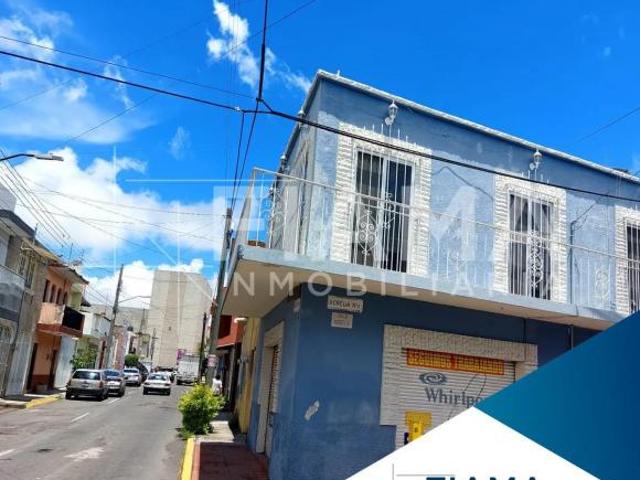 CASA EN VENTA CON 2 LOCALES COL. CENTRO