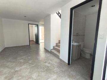 Casa en Venta con 3 Recámaras en Arboledas de Loma Bella
