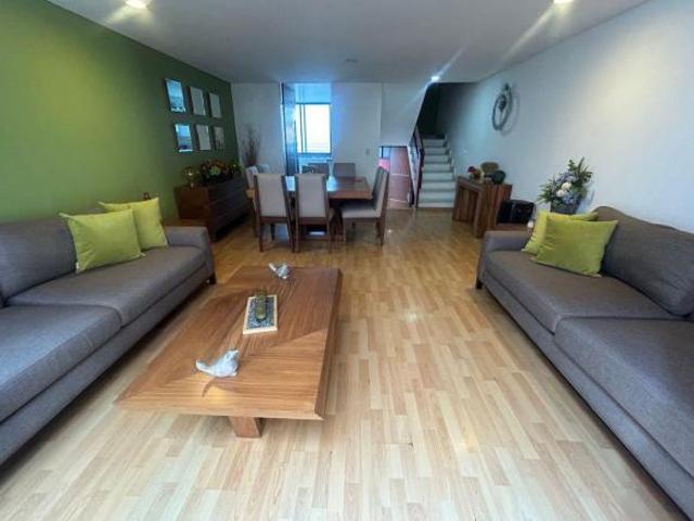 Casa en venta con terraza Colina del sur