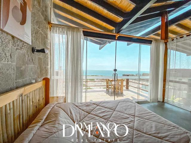 Casa en venta con TITULO DE PROPIEDAD en Vichayito, segunda fila con excelente vista al mar