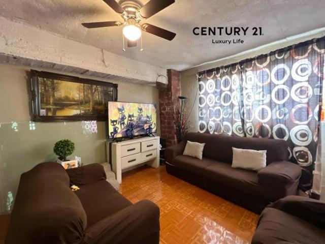 CASA EN VENTA CON TRASPASO DE DOS LOCALES FUNCIONANDO ¡OPORTUNIDAD!