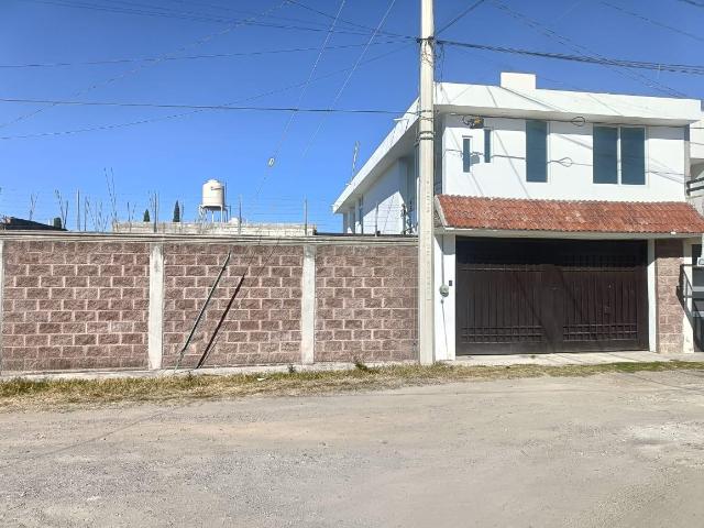 Casa en venta con tres rec?maras y jard?n en El Sabinal, Tlaxcala