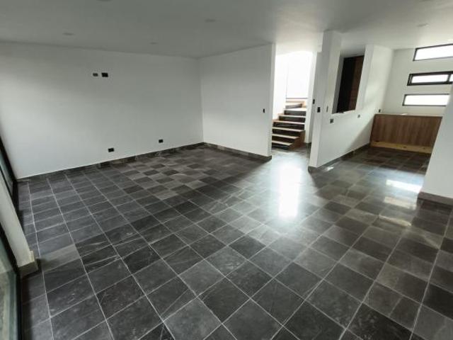 Casa en venta con tres recamaras y terraza en Tlaxcala