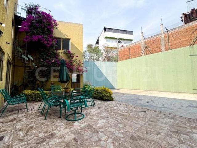 Casa en Venta con uso de suelo Colonia Bellavista