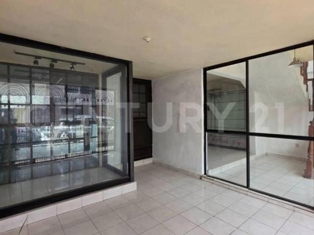 Casa en Venta con Uso de Suelo Comercial Nueva Lindavista, Guadalupe