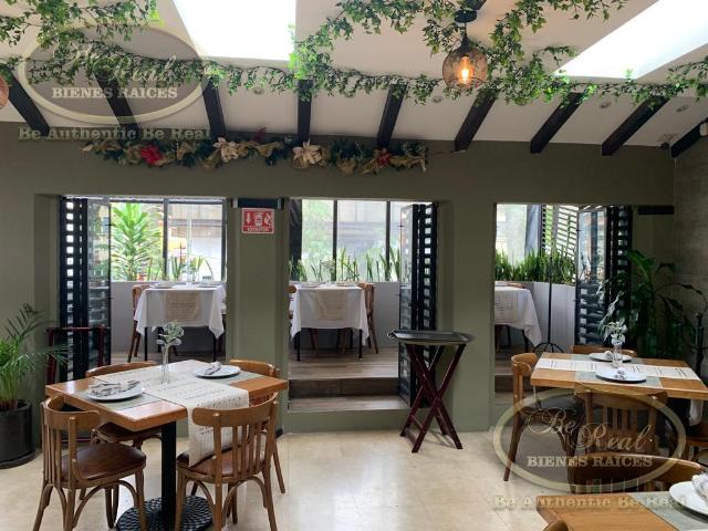 Casa en VENTA con uso de suelo COMERCIAL en magnifica ubicaci?n